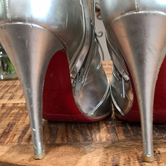 😍Christian Louboutin booties - Picture 6 of 8